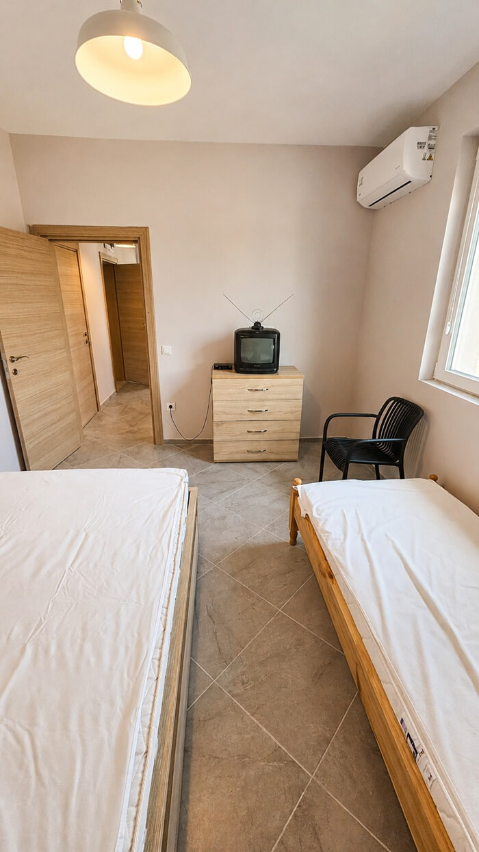 App2-2 Bedroom narrowview